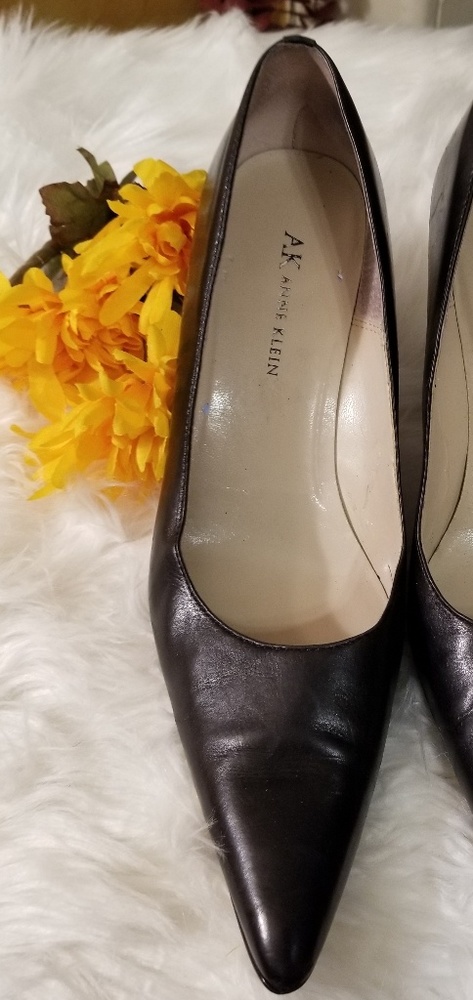 AK Anne Klein Black Leather Pumps Heels 3.5 inches